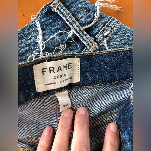 Frame Jean shorts size 30 - Picture 2 of 3